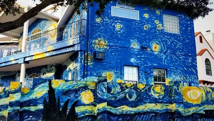 Pais Pintam Casa Estilo Van Gogh