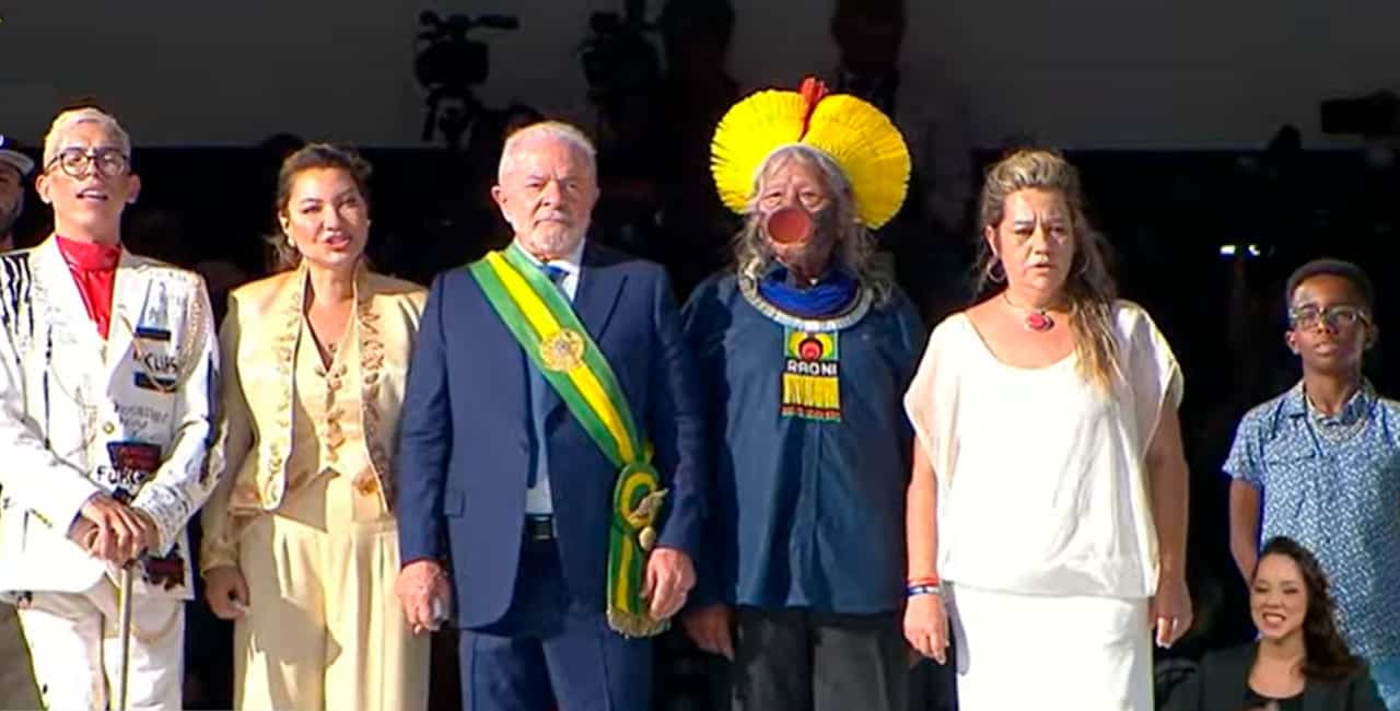 Saiba Quem São As Pessoas Que Entregaram A Faixa Presidencial A Lula.