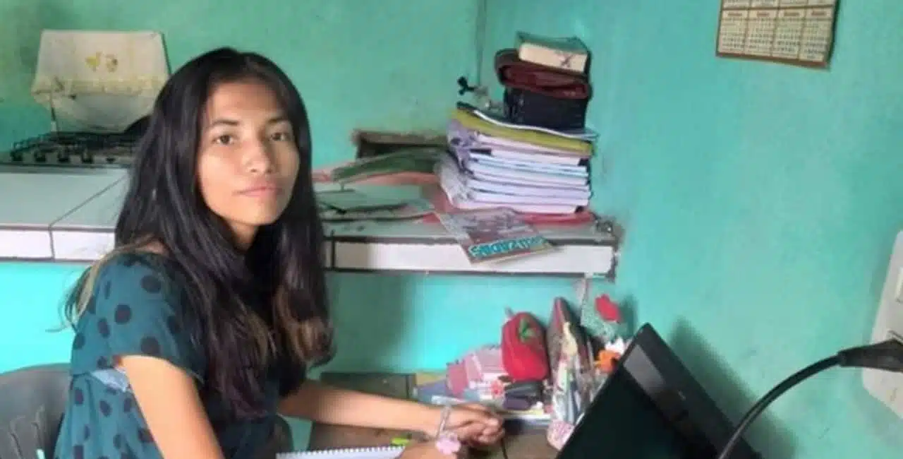 A Jovem Rilary Manoela Coutinho, De 18 Anos, É Moradora De Itapiranga, A Cerca De 340 Quilômetros De Manaus, E Sonha Em Cursar Engenharia Civil.