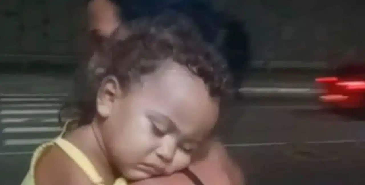 Uma Bebê De Um Ano Que Estava Com Febre E Enjoo Morreu 5H Depois De Ter Dado Entrada Na Unidade De Pronto Atendimento (Upa) Samambaia, Em São Paulo.