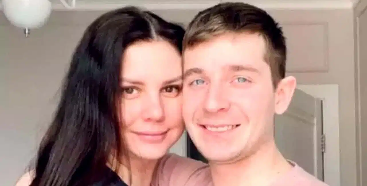 Marina Balmasheva, 37 Anos, Casou Pela Primeira Vez, Quando O Filho Do Seu Ex-Marido Vladimir Shavyrin Tinha Apenas 7 Anos.