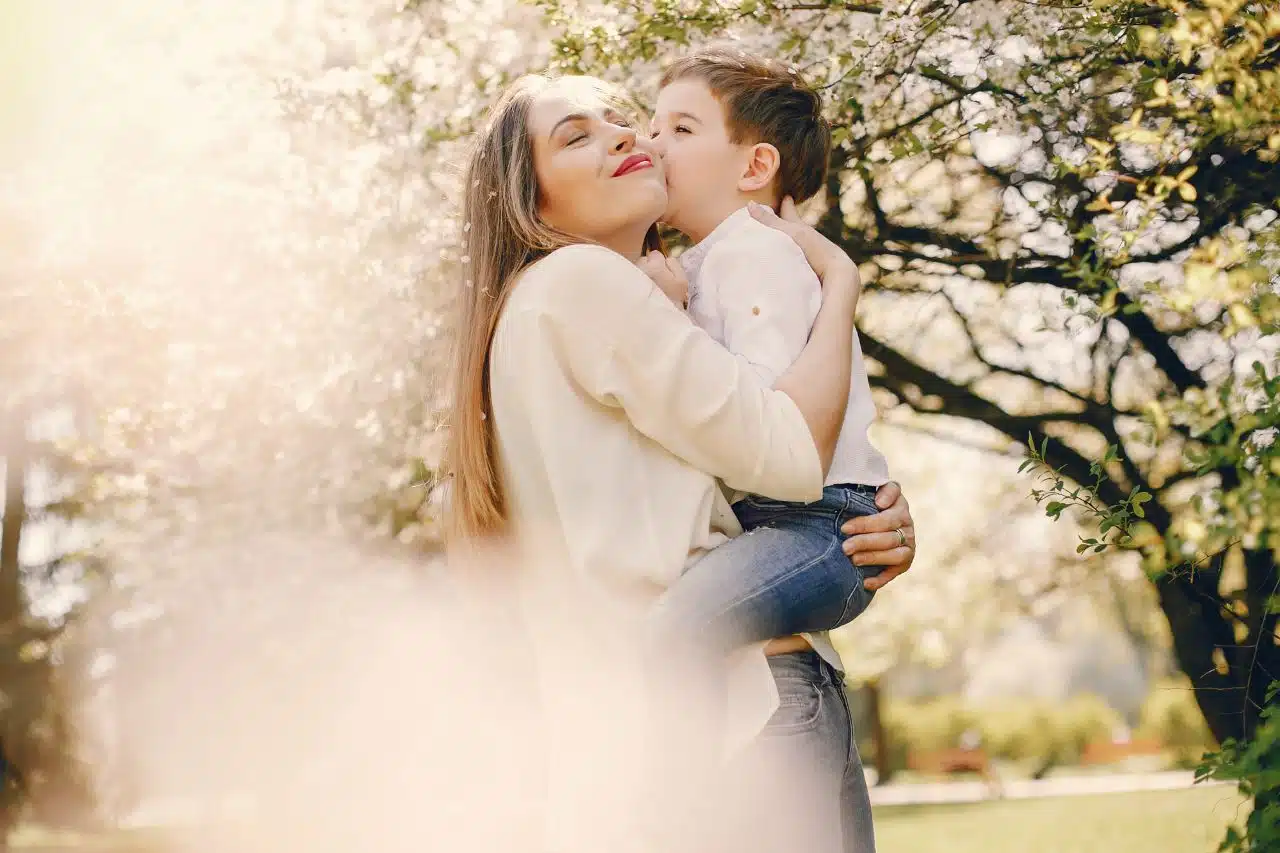 Legenda Para Foto Com Filho: 100 Frases Para Você Expressar Seu Amor De Mãe
