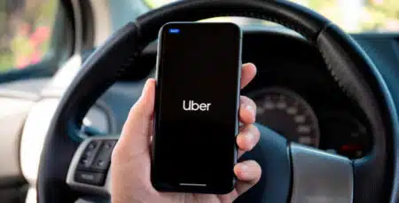 Uber É Condenada A Pagar R$ 1 Bilhões E Empregar Todos Os Motoristas No País