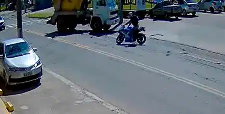 Morte De Piloto De Motocicleta De Luxo Em Sc Poderia Ter Sido Prevenida; Assista Ao Vídeo