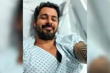 João Carreiro Brincou Com Roupa De Hospital Em Vídeo Antes De Morrer