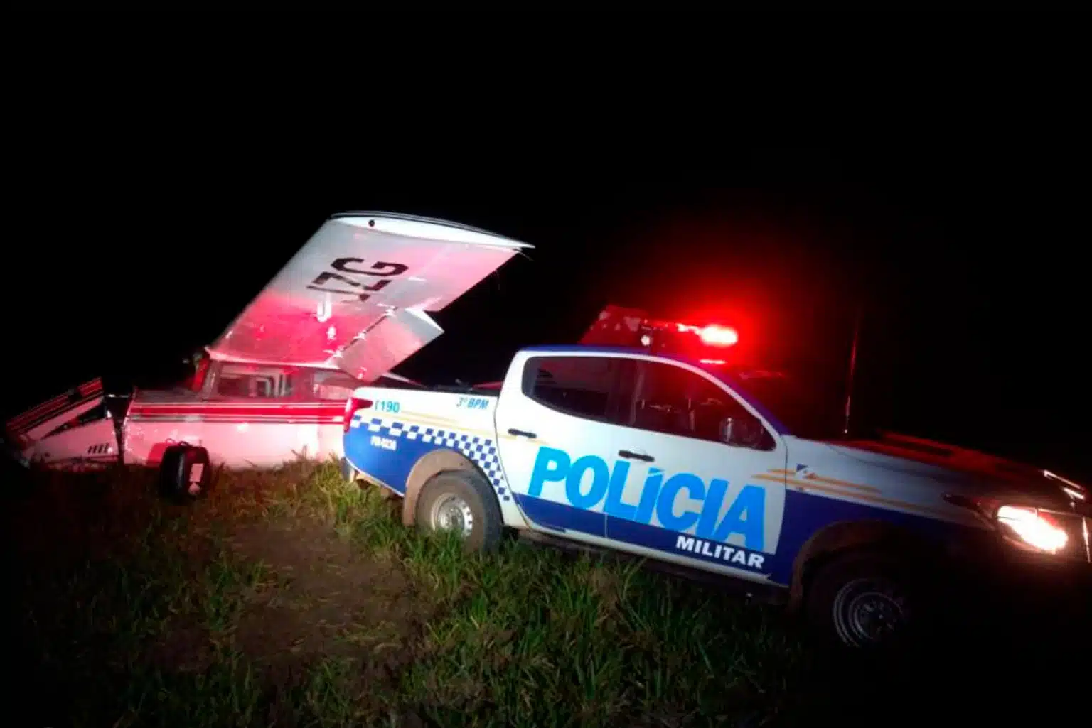 Vídeo: Piloto É Preso Após Avião Fazer Pouso De Emergência Com 420 Kg De Cocaína