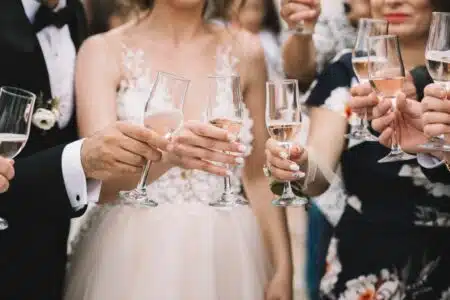 Noivos Geram Revolta Em Convidados Com Lista De Regras Para O Casamento