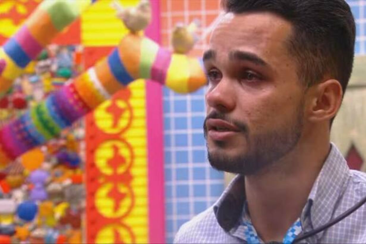 BBB 25: “Era preta, mas era bonita”, afirma João Gabriel em fala polêmica sobre ex-namorada e é acusado de racismo Bbb 25: &Quot;Era Preta, Mas Era Bonita&Quot;, Afirma João Gabriel Em Fala Polêmica Sobre Ex-Namorada E É Acusado De Racismo
