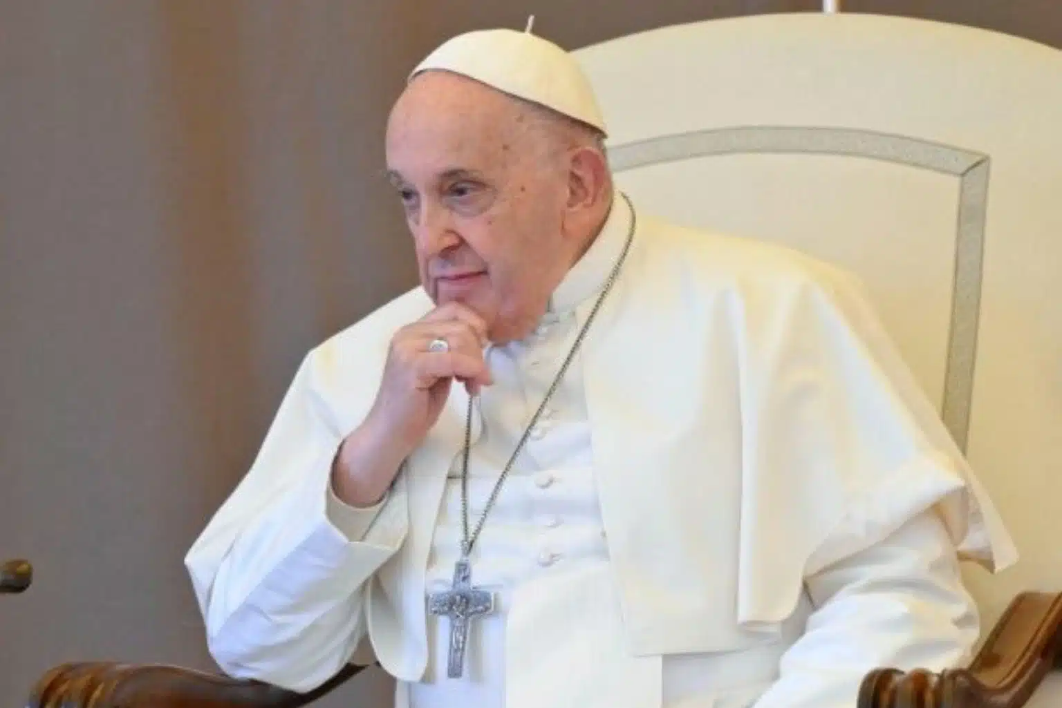 Como É O Quarto Do Papa Francisco? Pessoas Se Surpreendem Ao Conhecer A História Por Trás Dele