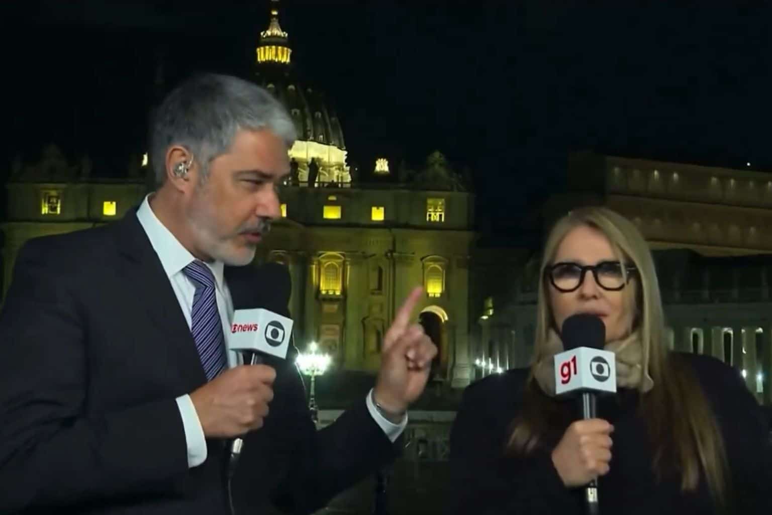 Alerta climão: Ilze Scamparini "foge" do abraço de William Bonner no JN