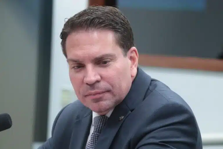 Moraes Vota Para Revogar Decisão Da Câmara Que Pode Favorecer Bolsonaro