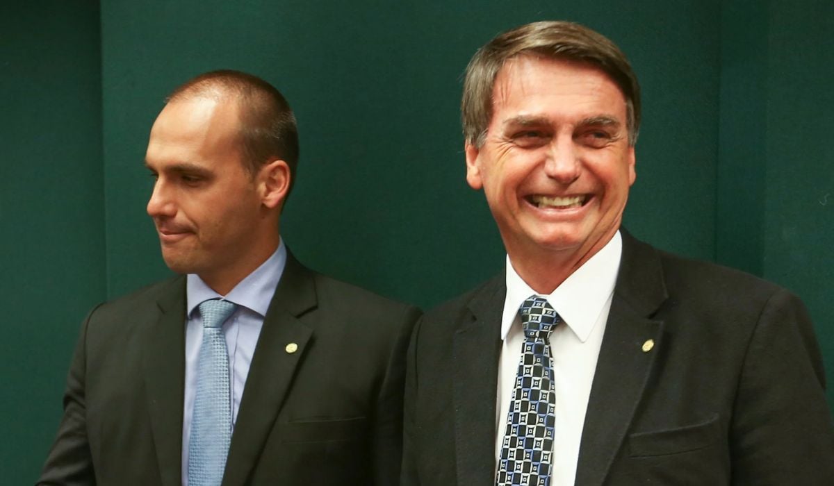 Bolsonaro Diz Que Sustenta Eduardo Nos Eua Com Pix De Apoiadores