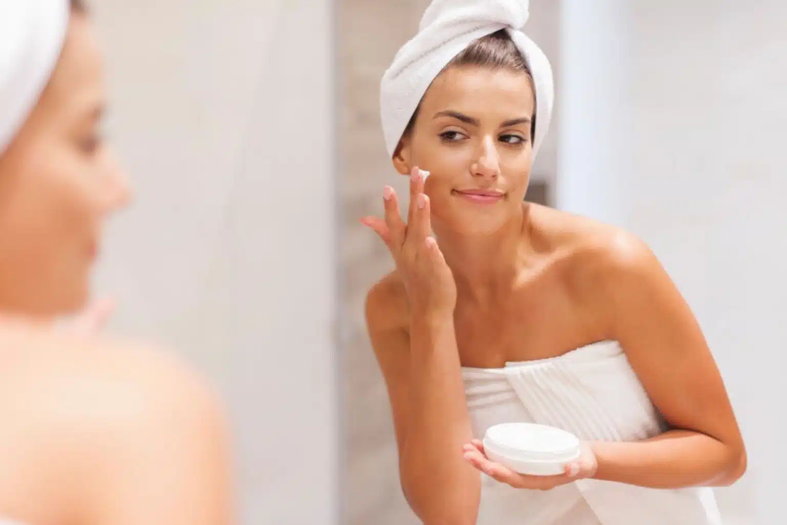 Reduza As Rugas Com Exercícios Faciais Simples Feitos Pela Manhã