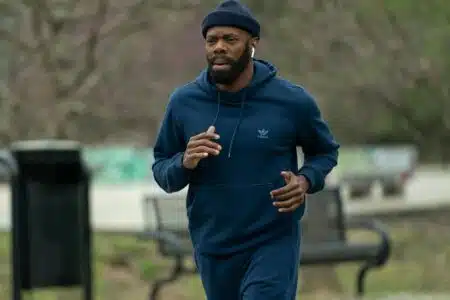 Série De Suspense Da Netflix É Chamada De “10/10”; Usuários Comentam: “Maratonei Tudo Em Uma Noite”
