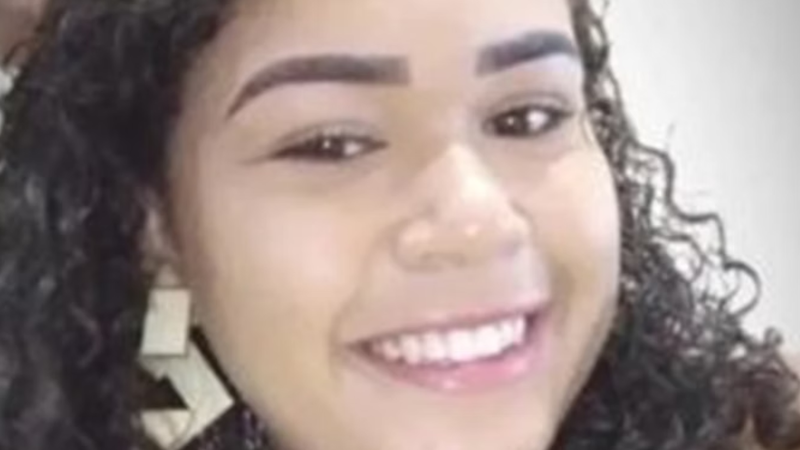Mulher de 22 anos é achada morta e esquartejada, com um bilhete dentro da boca