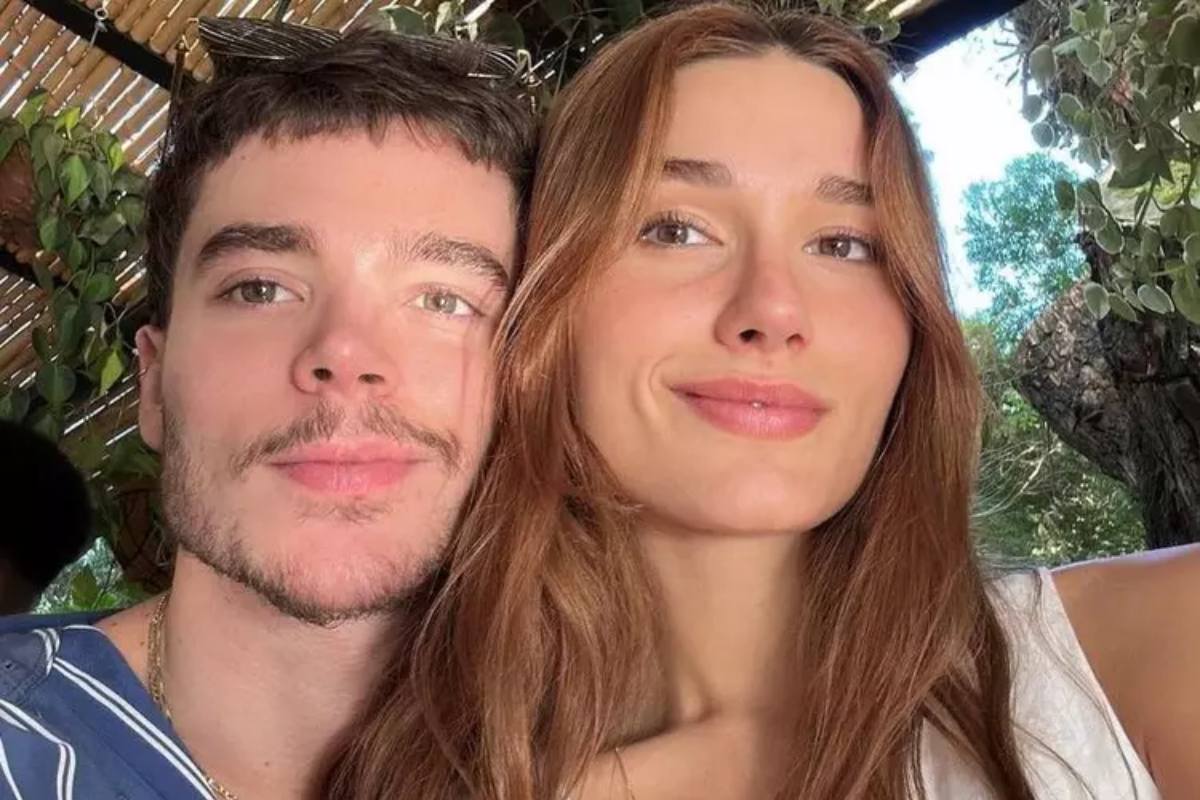 Foto: Marido De Sasha Mostra O Bumbum E Apaga Logo Em Seguida