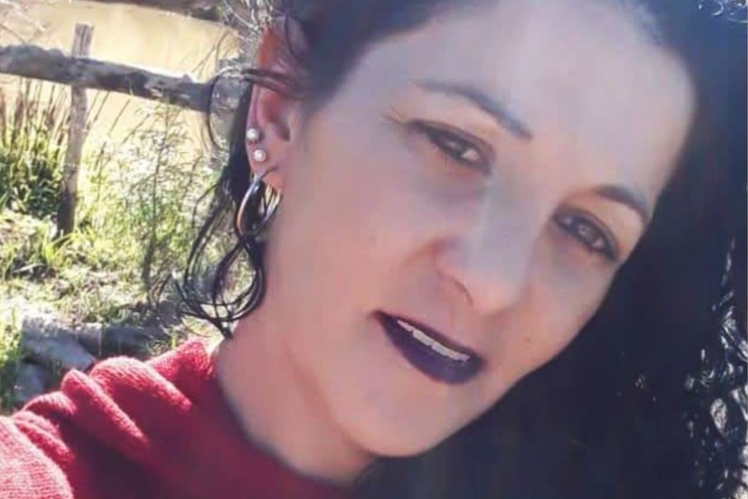 Proprietária de imóvel vai cobrar aluguel, sente forte odor e encontra inquilina morta na cama