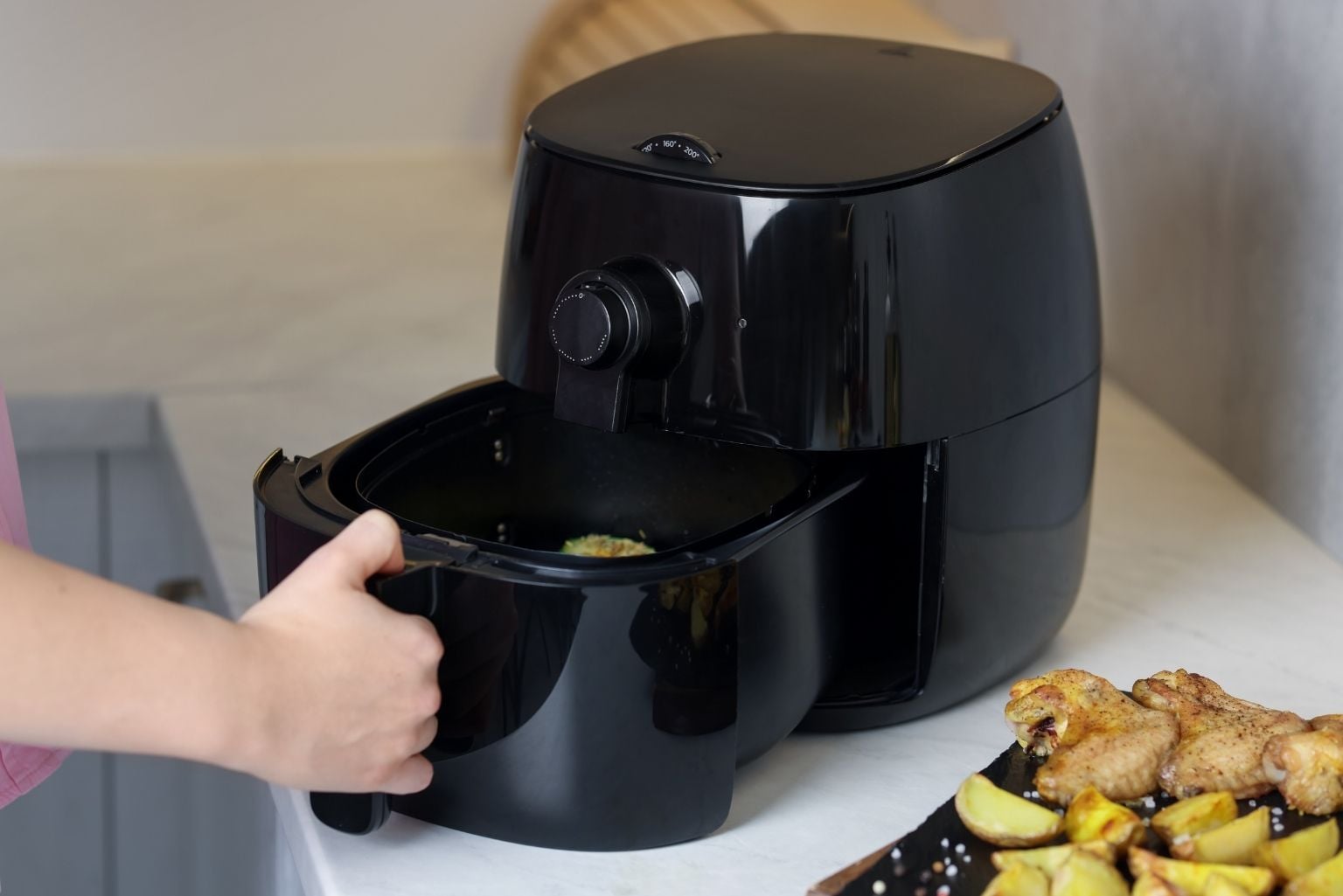 Veja Os 11 Riscos No Uso Da Air Fryer Aos Quais Você Precisa Ficar Atento
