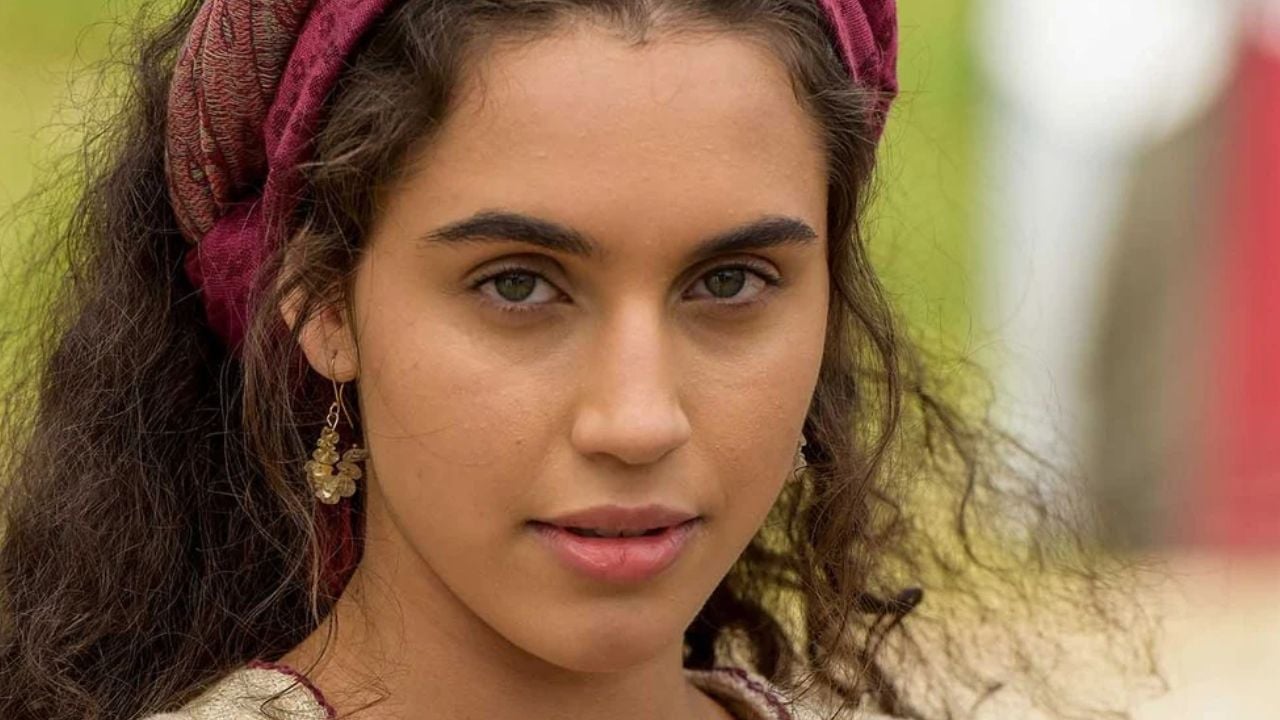 Aos 27 Anos, Atriz Descarta Luxo Com Carreira, Estuda Engenharia E Dá Aulas Particulares