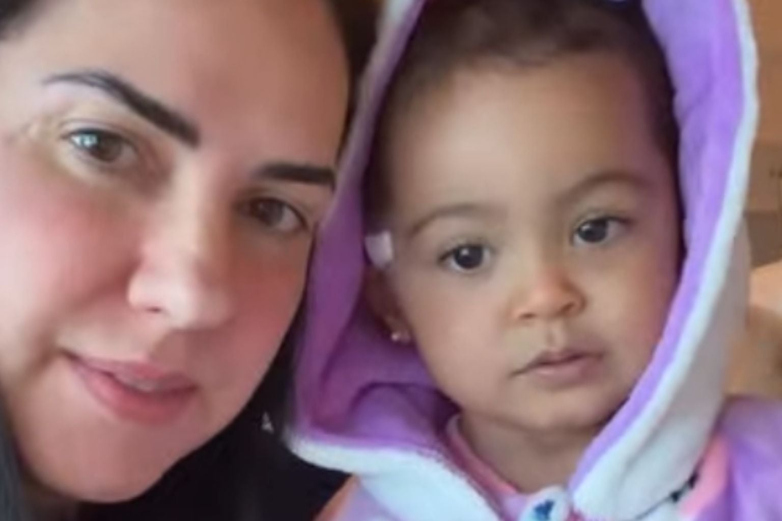 Filha Caçula De Zezé Passa Por Cirurgia, E Graciele Lacerda Faz Desabafo; Vídeo