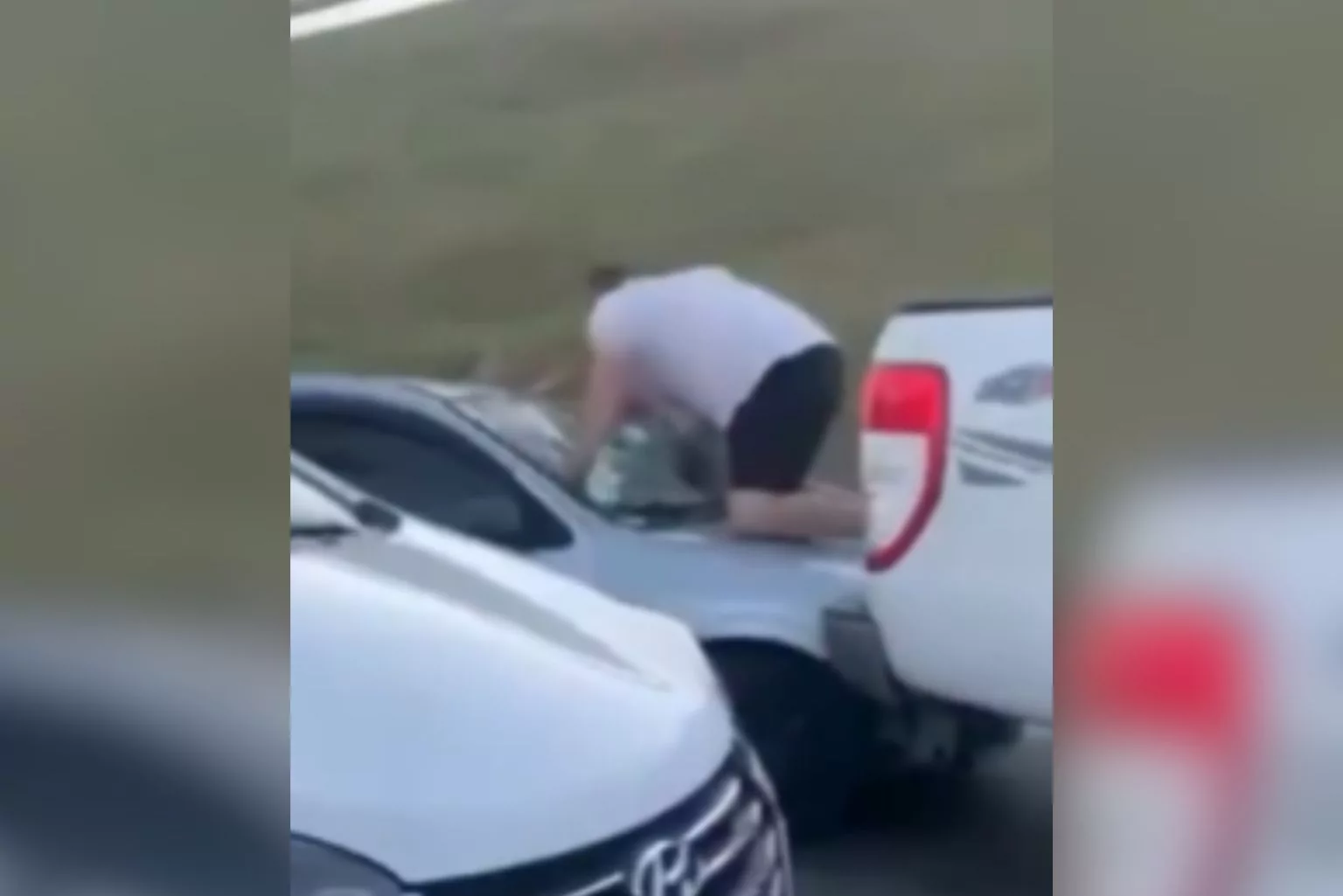 Homem Quebra Para-Brisa Da Ex-Companheira Ao Vê-La Com Atual; Veja Vídeo
