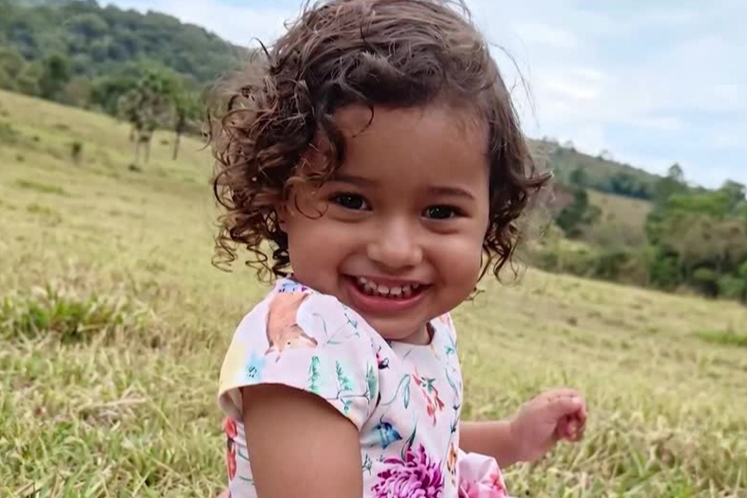 Menina De 2 Anos Desaparece Em Goiás E É Encontrada Morta