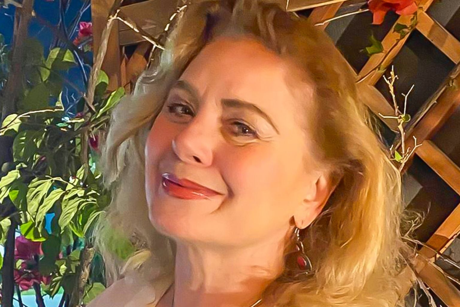 Vera Fischer Posa De Maiô E Faz Desabafo Sobre O Tempo: &Amp;Quot;Tempo Voa, Não É Mesmo?&Amp;Quot;