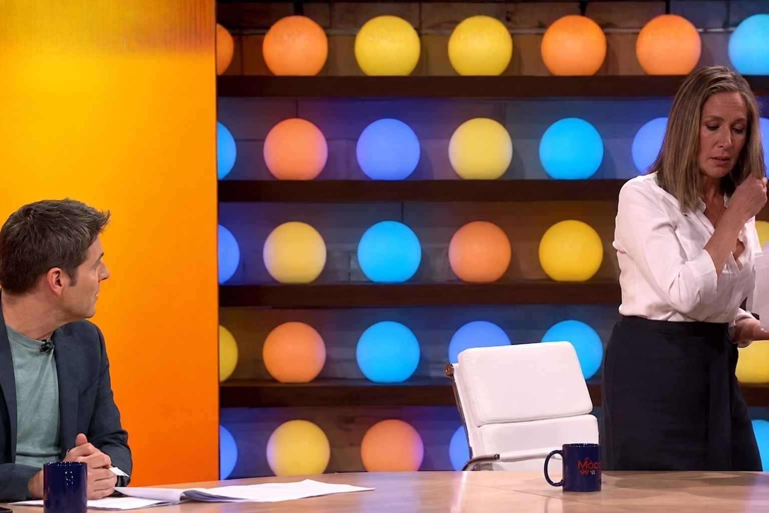 Apresentadora Chora, Diz Ter Sido Humilhada E Abandona Programa Ao Vivo: “Prefiro Comer M…”