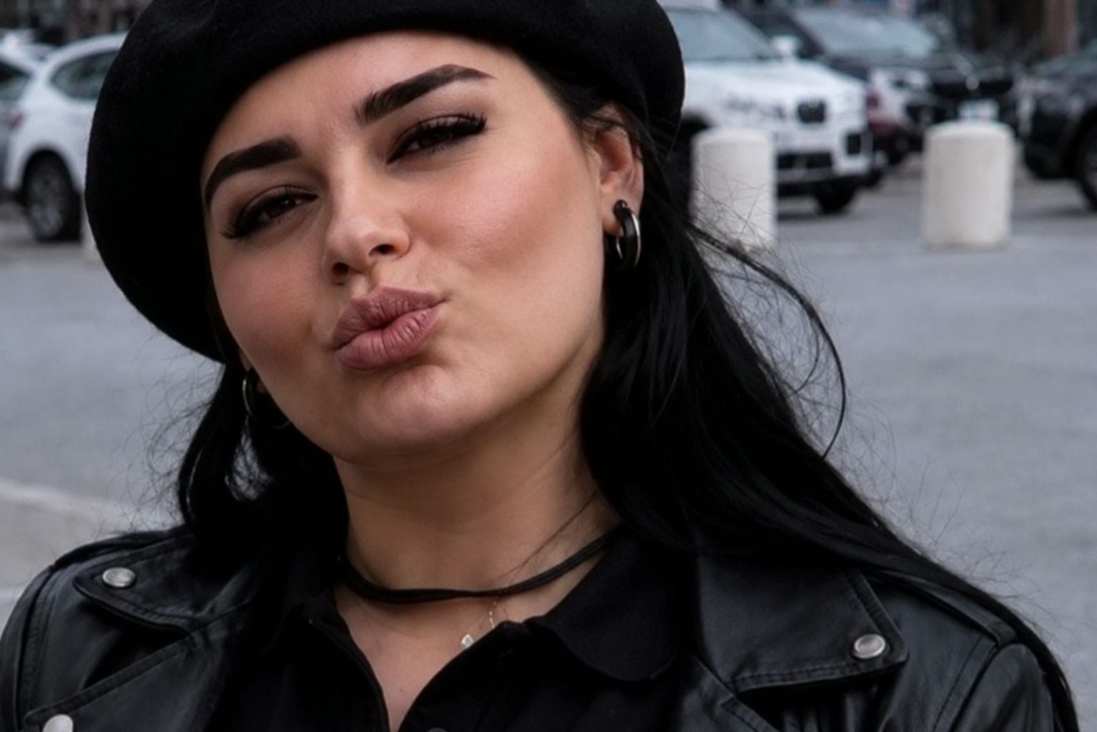 Mineira É Morta A Golpes De Facão Na Bélgica, E Jovem Confessa O Crime
