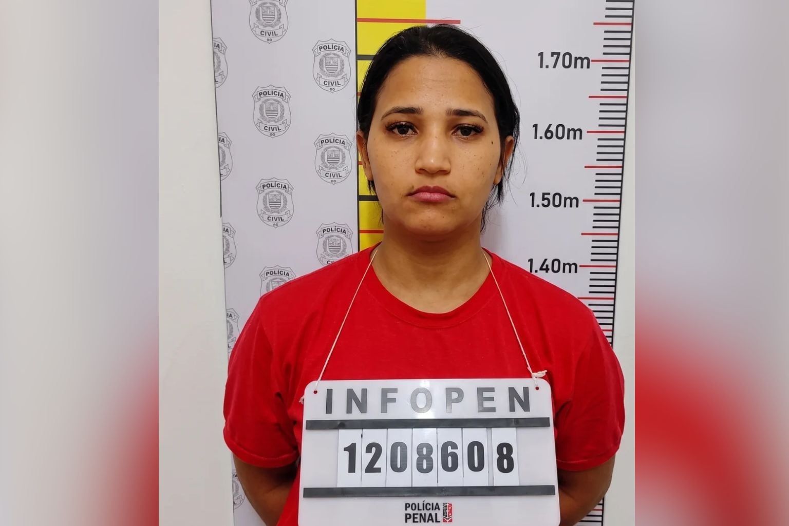 Diarista que confessou matar casal de idosos choca perita com pergunta durante reconstituição: "Já matou uma galinha?" Diarista Que Confessou Matar Casal De Idosos Choca Perita Com Pergunta Durante Reconstituição: &Quot;Já Matou Uma Galinha?&Quot;