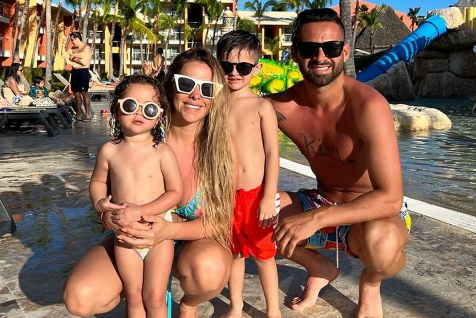 "Ele está sedado", diz irmã de jogador que perdeu esposa e filhos em terremoto &Quot;Ele Está Sedado&Quot;, Diz Irmã De Jogador Que Perdeu Esposa E Filhos Em Tremor