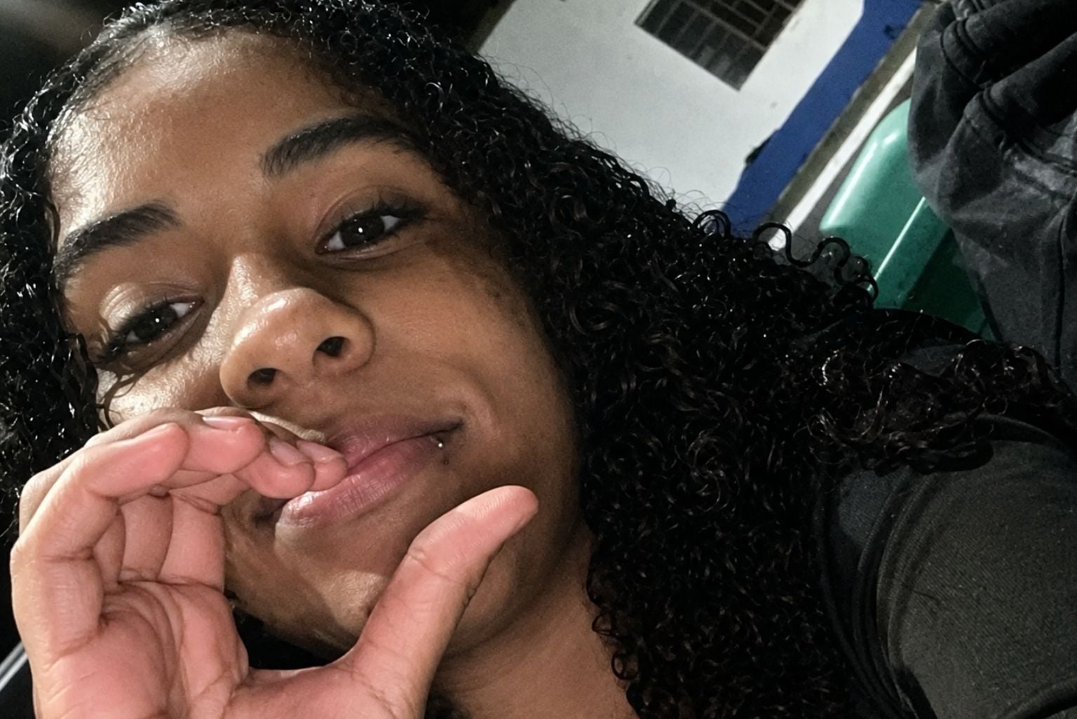 Menina de 12 anos desaparece após deixar carta para a família no RJ Menina De 12 Anos Desaparece Após Deixar Carta Para A Família No Rj