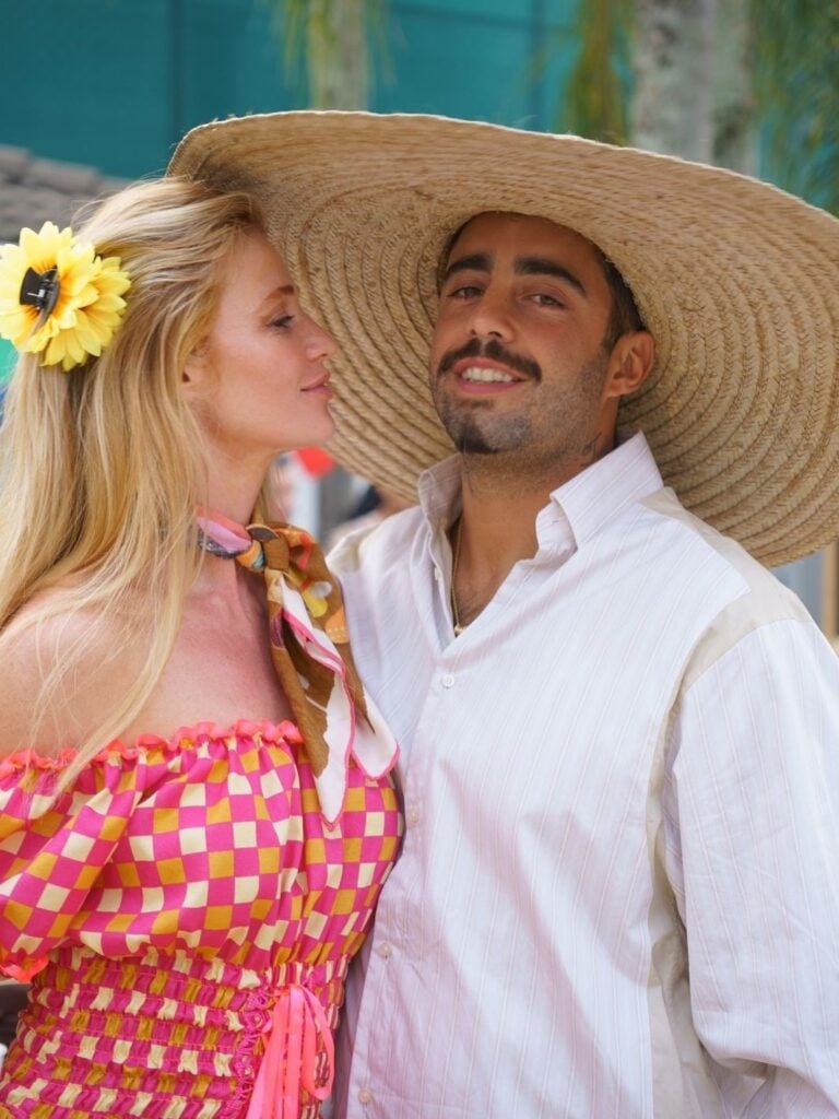 Cintia Dicker Com O Marido, O Surfista Pedro Scooby — Foto: Reprodução/ Instagram