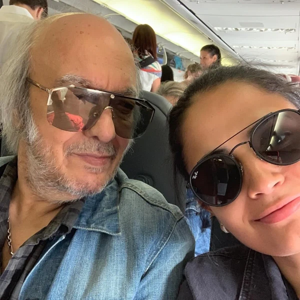 Fernanda Esteves E Erasmo Carlos Por Reprodução