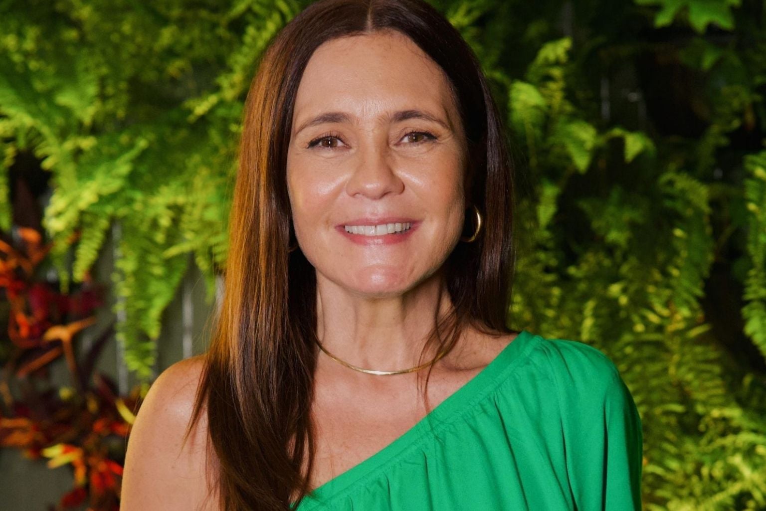 Como É A Casa De Adriana Esteves? Atriz Mantém Mansão De 4 Mil M² Com Heliponto E Acesso A Canal Em Mangaratiba