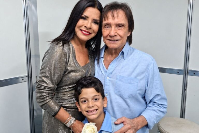 Reação De Roberto Carlos Ao Conhecer Filho De Mara Maravilha Chama Atenção